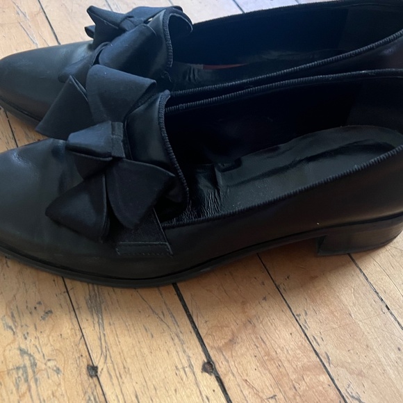 Brown’s Tulip Loafer - Picture 4 of 4